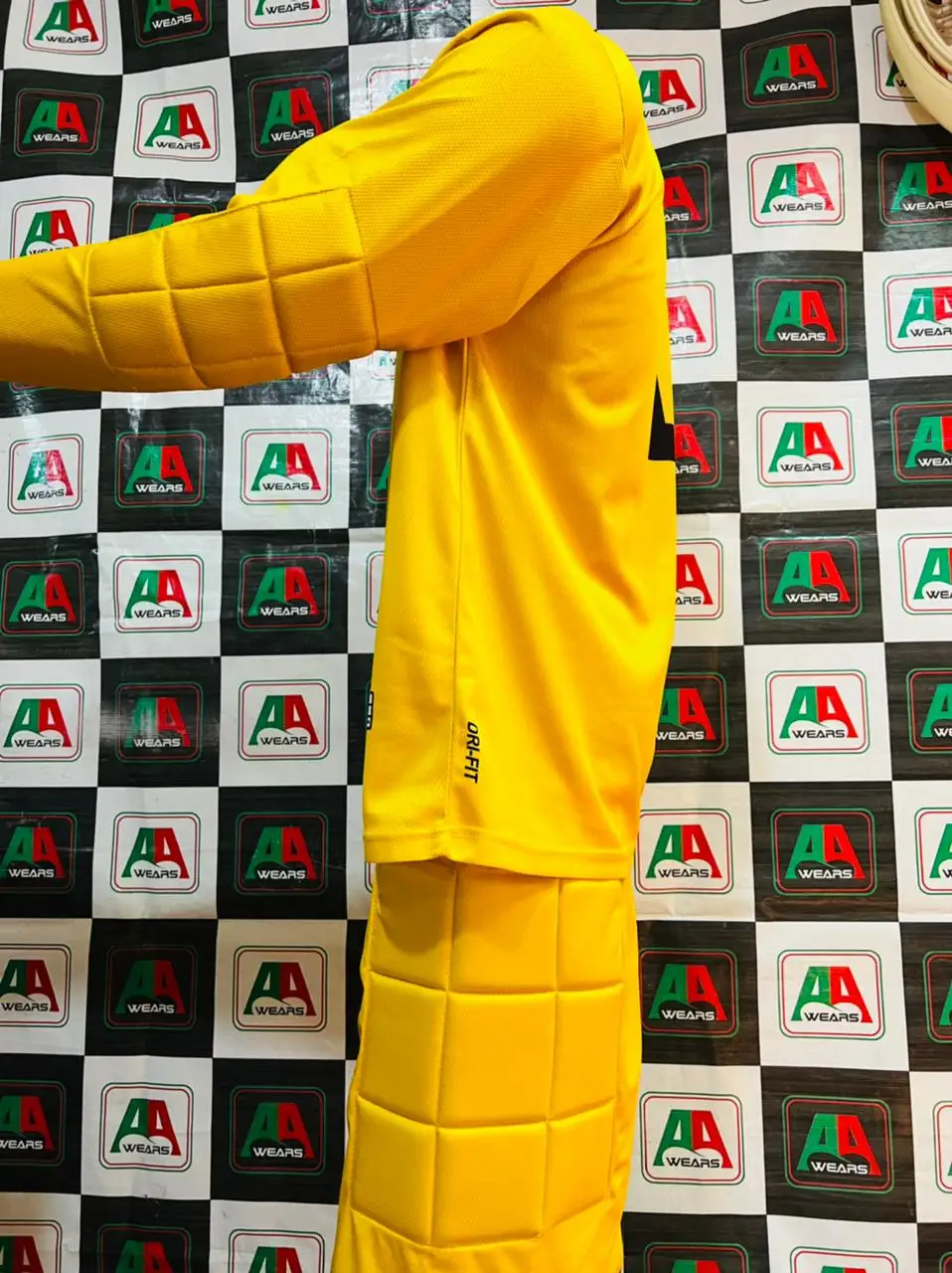 Goal Keeper  Elbow Pad Knee Pad Sublimation Cheap Soccer Full Customization  Logo Socks Quality OEM Jersey Shorts Full Sleeves