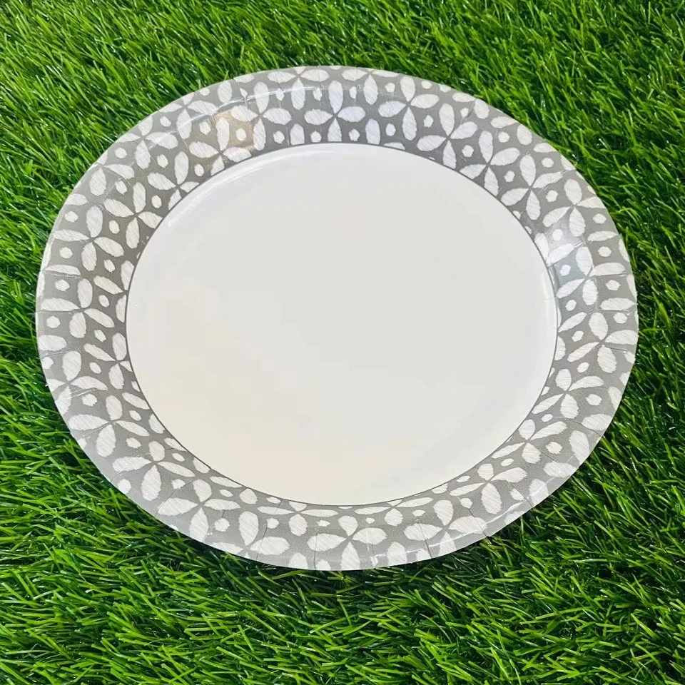 Одноразовые бумажные тарелки 9 дюймов уникальный дизайн 320 GSM Bio SSS идеально подходит для вечеринок и пикников кейтеринга