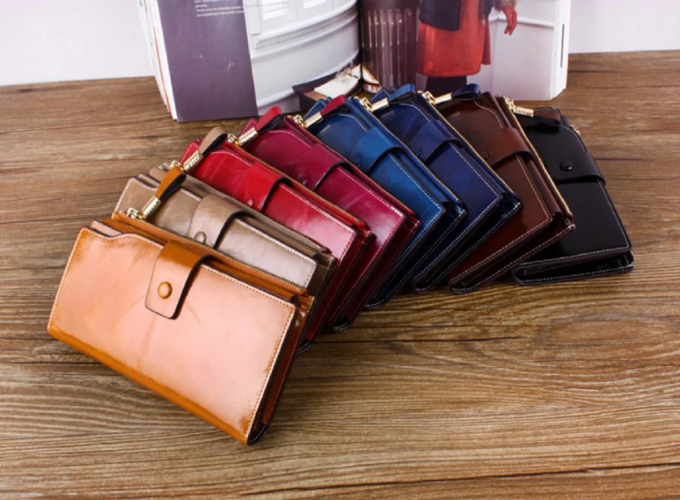 Factory OEM Top Sales High Quality Low Priced Design Leather Wallet Clutch For Women from Vietnam