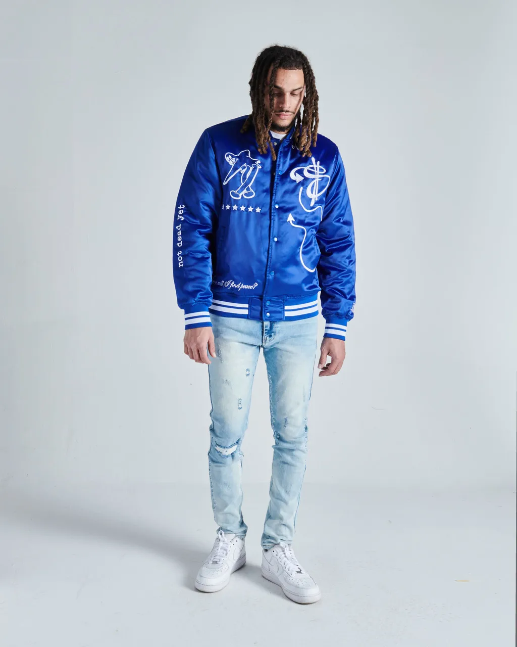 Мужская атласная куртка-бомбер с белой отделкой на плечах, 100%