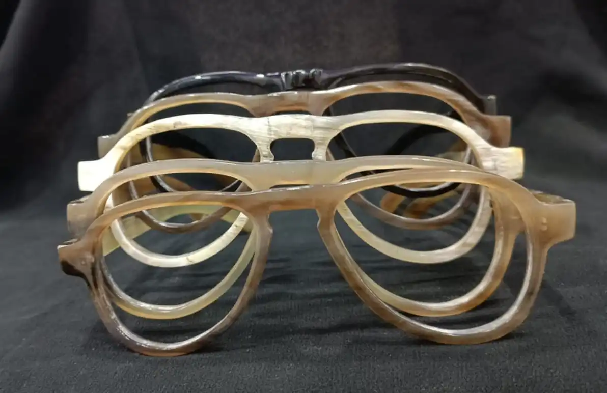 Natural Buffalo Horn Spectacle From for Opticians & Manufacturers in Round Shape Light Brown Colour