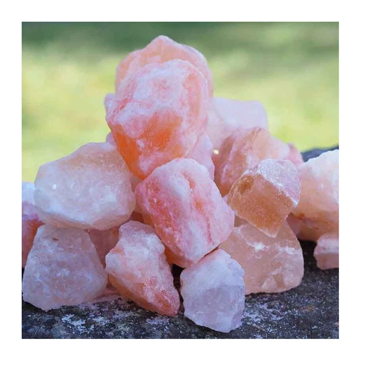 Compressed LICKING SALT made with 100% Pure Natural Rock Salt Lick for Animals Birds Cattle Mineral Salt Lumps