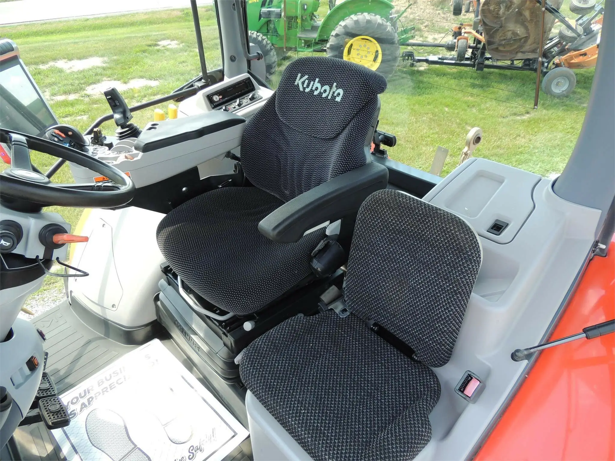 Kubota 148hp Tractor For Agricultural Work / Good Quality Kubota M7-151 Tractor Model In Stock Ready For Shipment