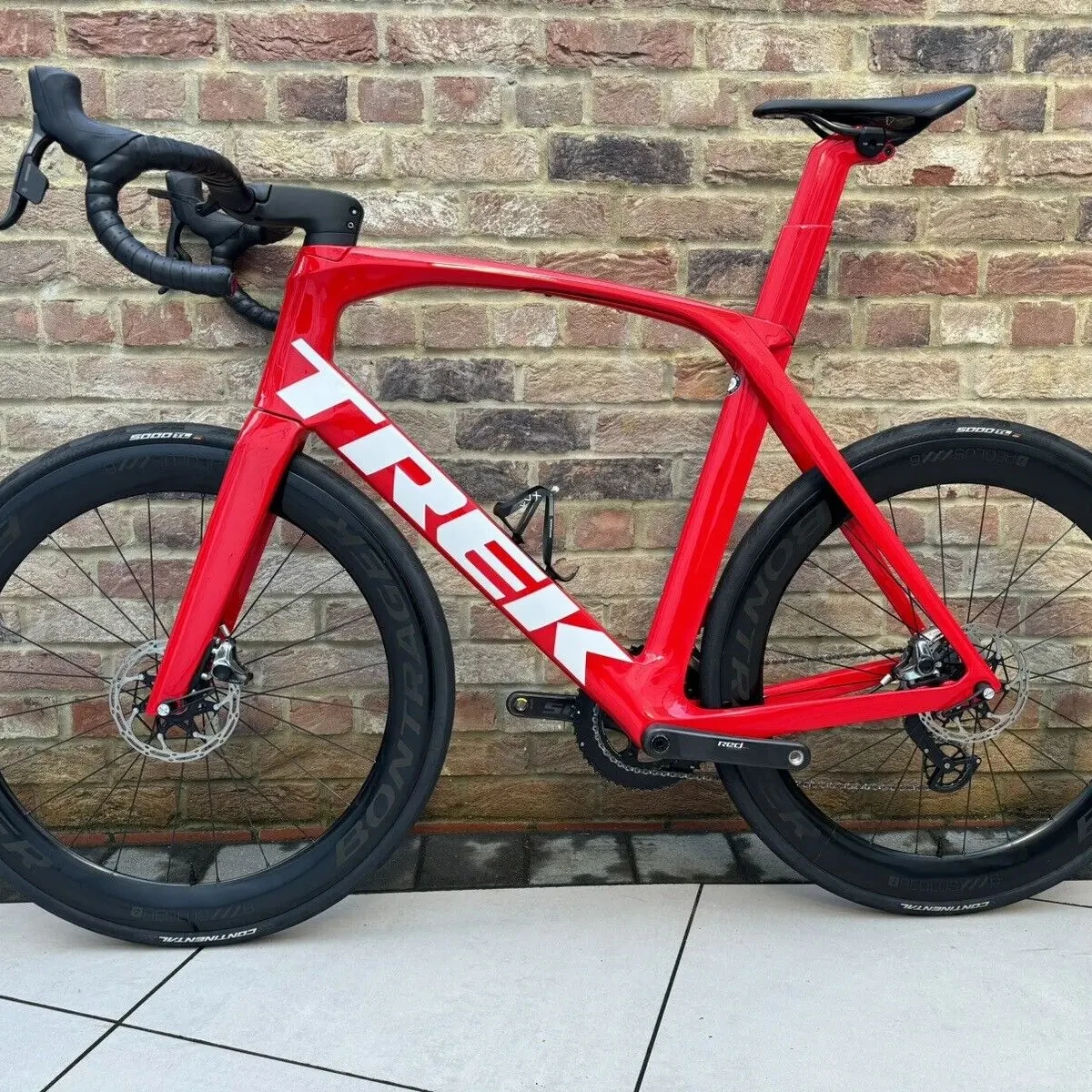 JUST IN 100% Deal 2022 Madones SLR 9 Gen 6 Road Bike