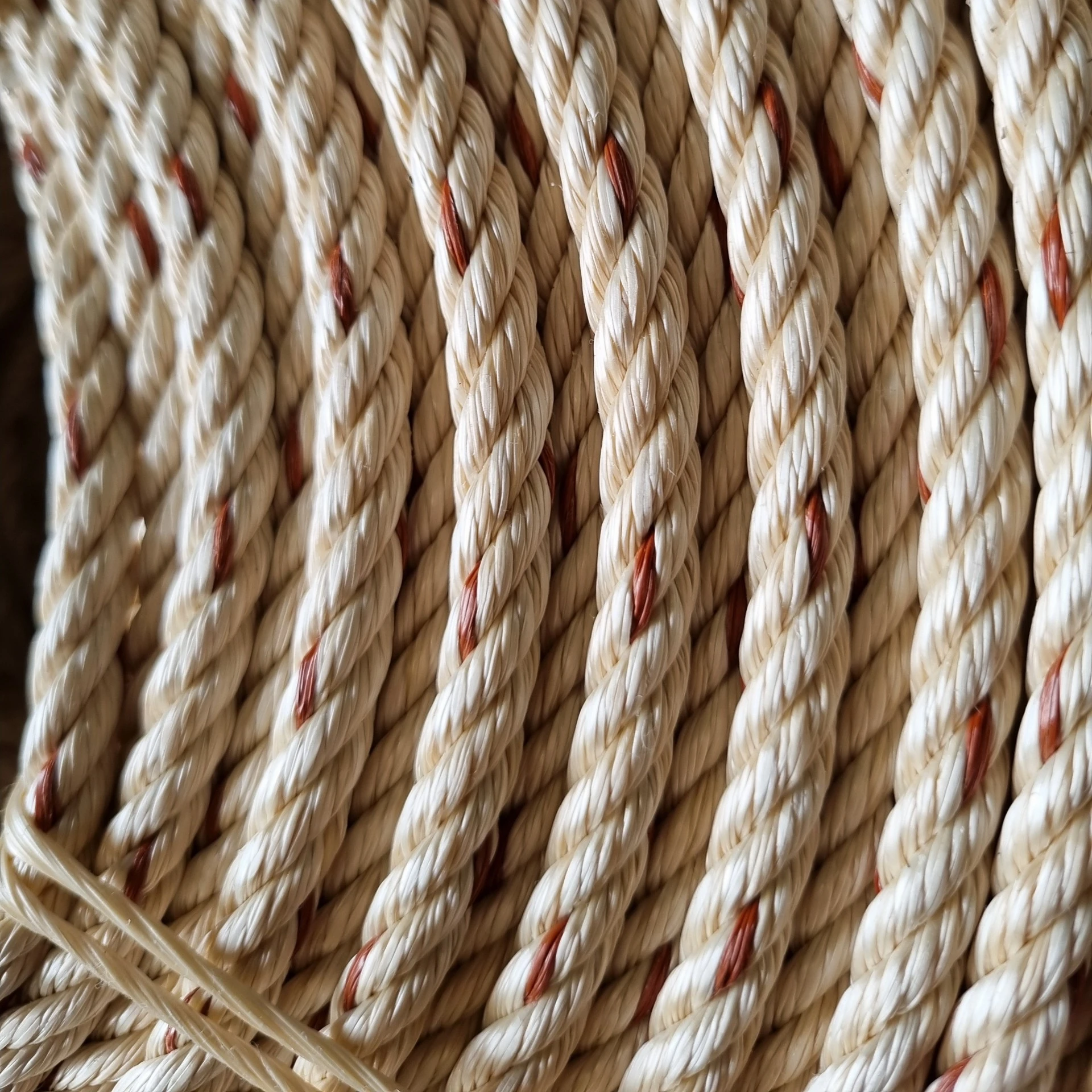 PP Rope whole sale, made in Vietnam pp rope, PP cordage, banana rope, 3strands, 4 strands, packed in bale, 200m rope