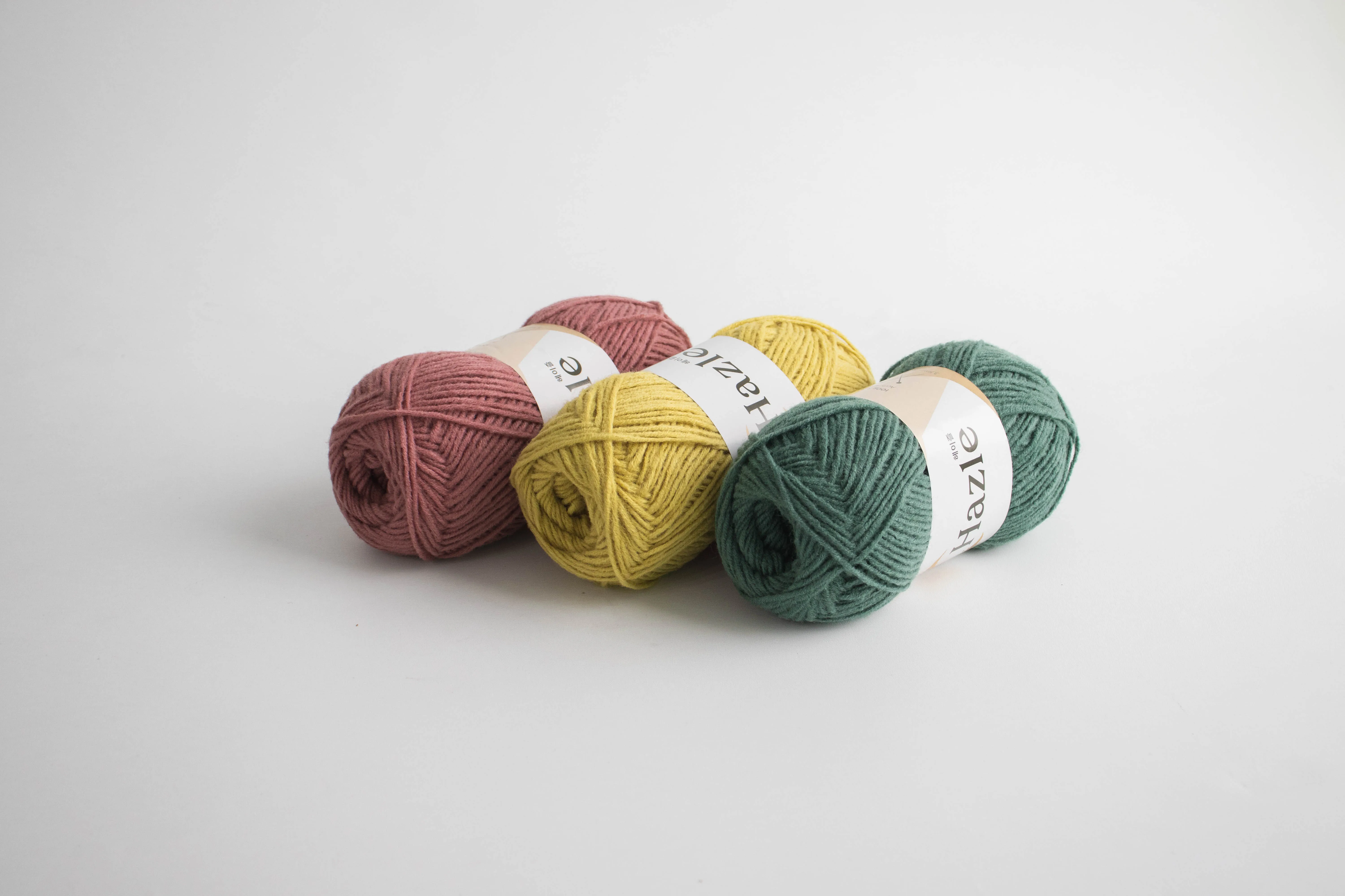 Hazle (100g) Crochet Knit Yarn Acrylic Wool Combined Yarn for Blanket Clothing Bag Made in South Korea High Quality