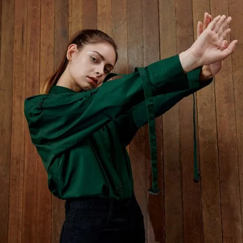 WUNDERGEIST блузка с воротником-крылом зеленая Бесплатная корейская мода модные товары Новое поступление оптовая продажа 2024 одежды