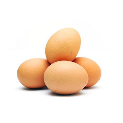 100% органическое вкусное куриное яйцо коричнево-белого цвета