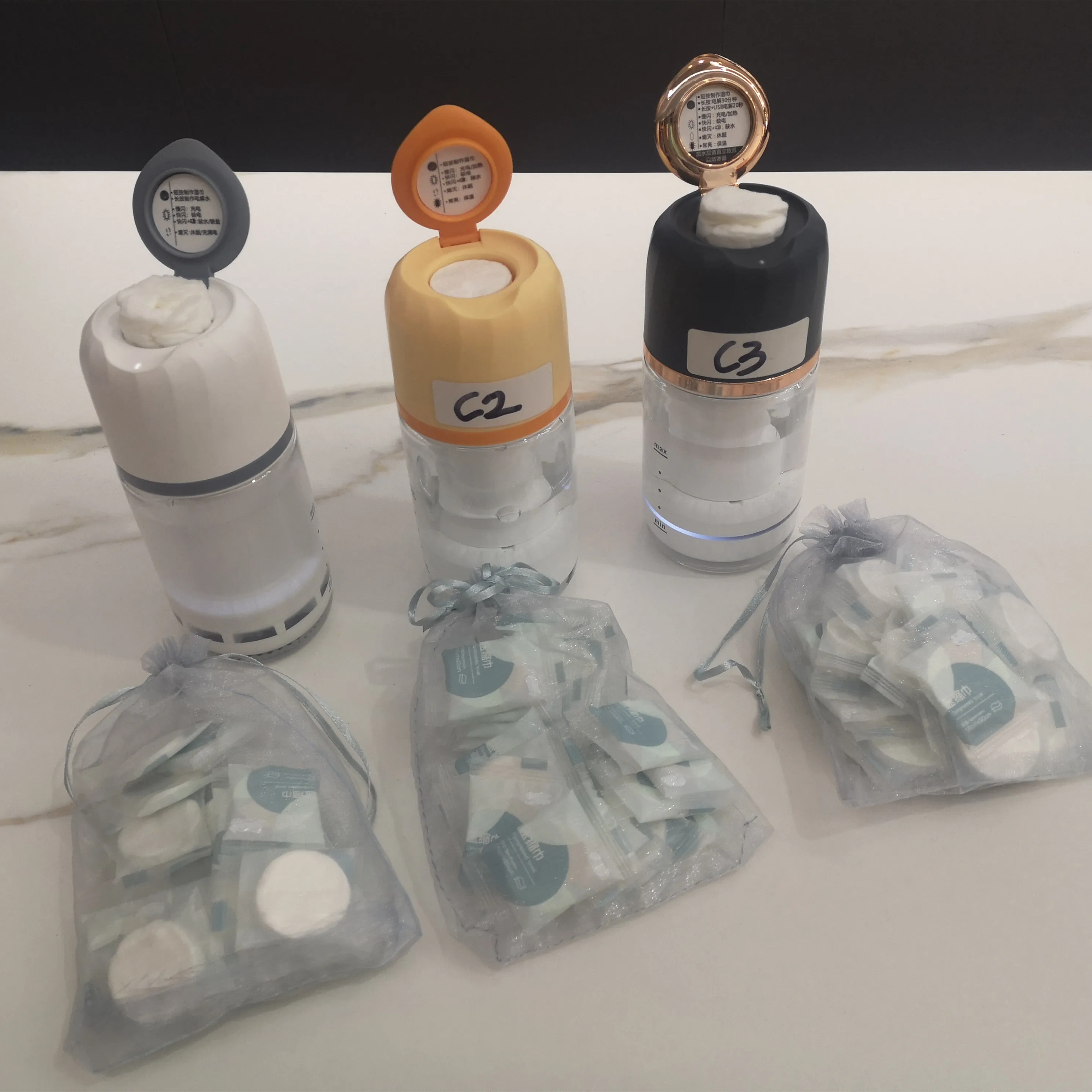 2022 Portable Multifunctional Baby Hot Wipes Warmer Heating Wet Wipes Wet Towel Heater Compressed Towel Steamer Dispenser