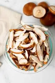 100% organic Frozen Whole shiitake mushroom Mushroom Stem from Vietnam Good package and good price