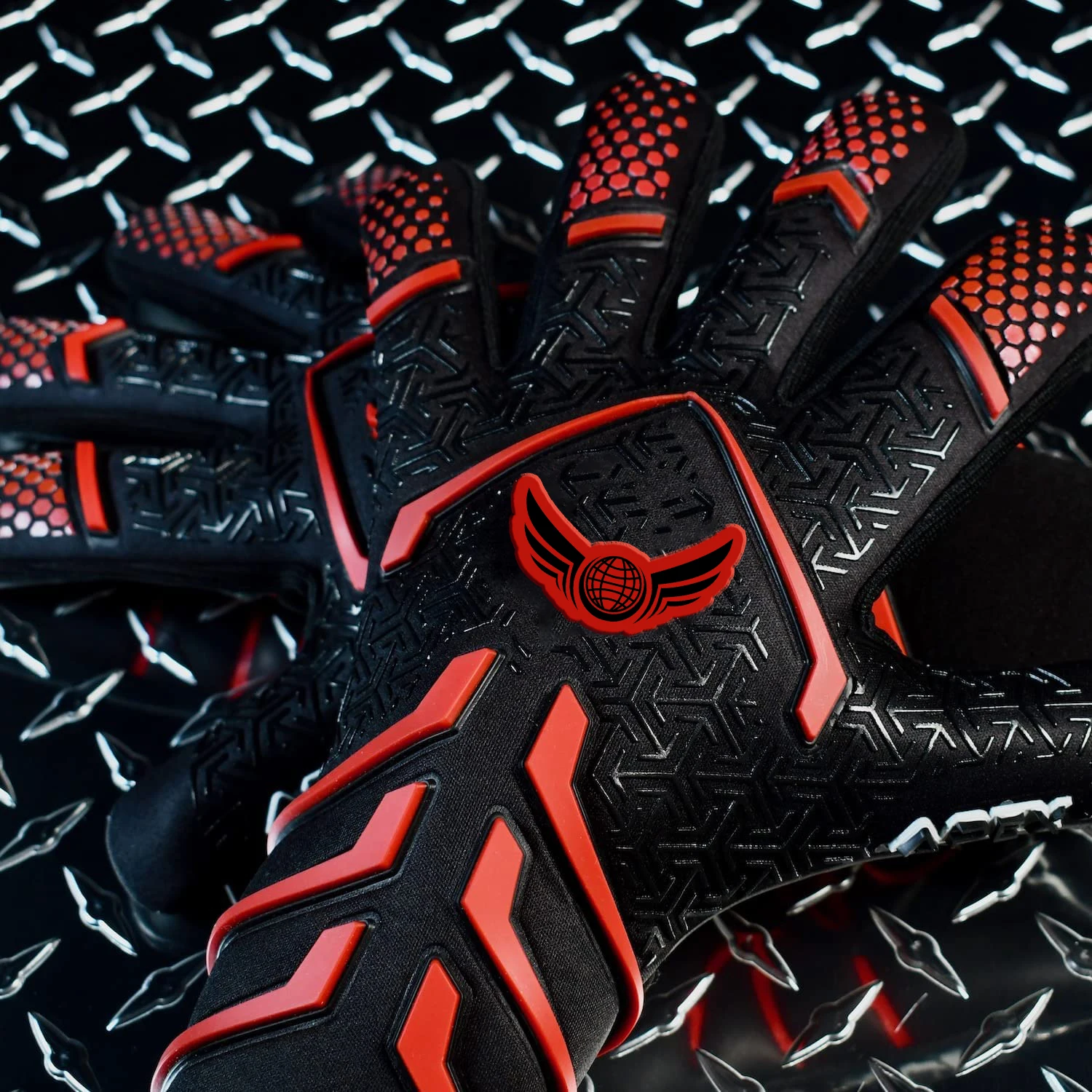 Wholesale Latex Soccer Goalkeeper Gloves with Finger Protection Professional Football Gloves