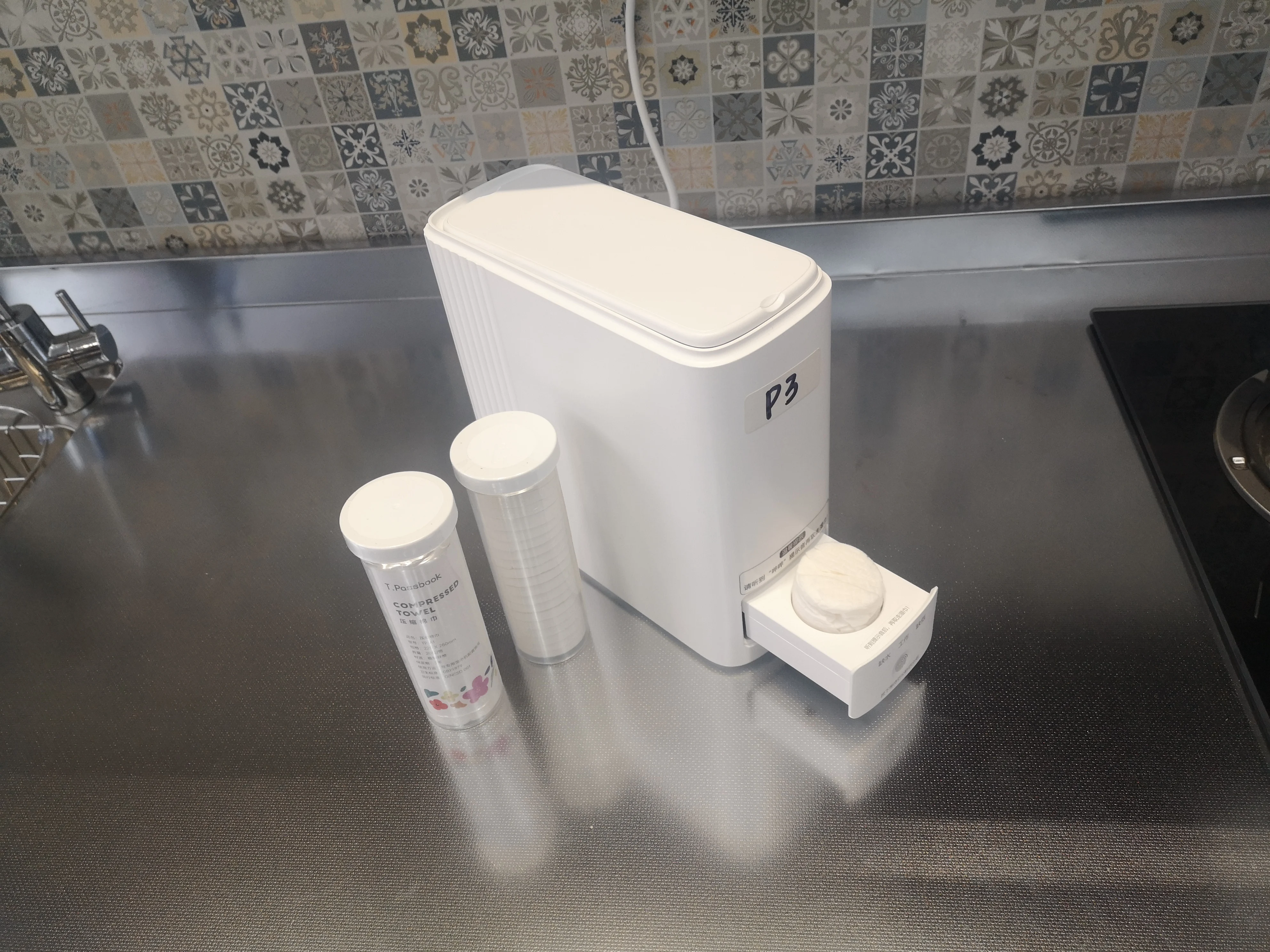 2022 Multifunctional Automatically Hotel Beauty Salon Restaurant Instant Hot Towel Maker Compressed Wipes Heater Wipes Warmer