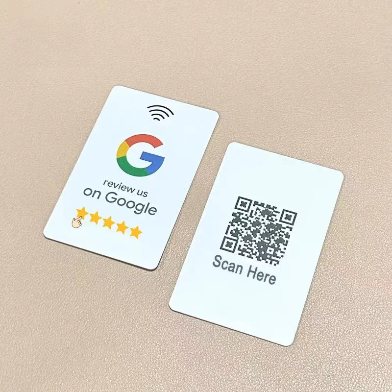 Бесплатный образец пользовательских QR-кодов Tap busins Facebook toktok RFID-карта социальных сетей NFC Google Review Card