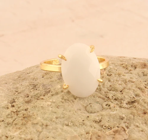 Woman fashion jewelry faceted oval white agate gold plated adjustable ring gemstone prong setting statement ring jewelry for her