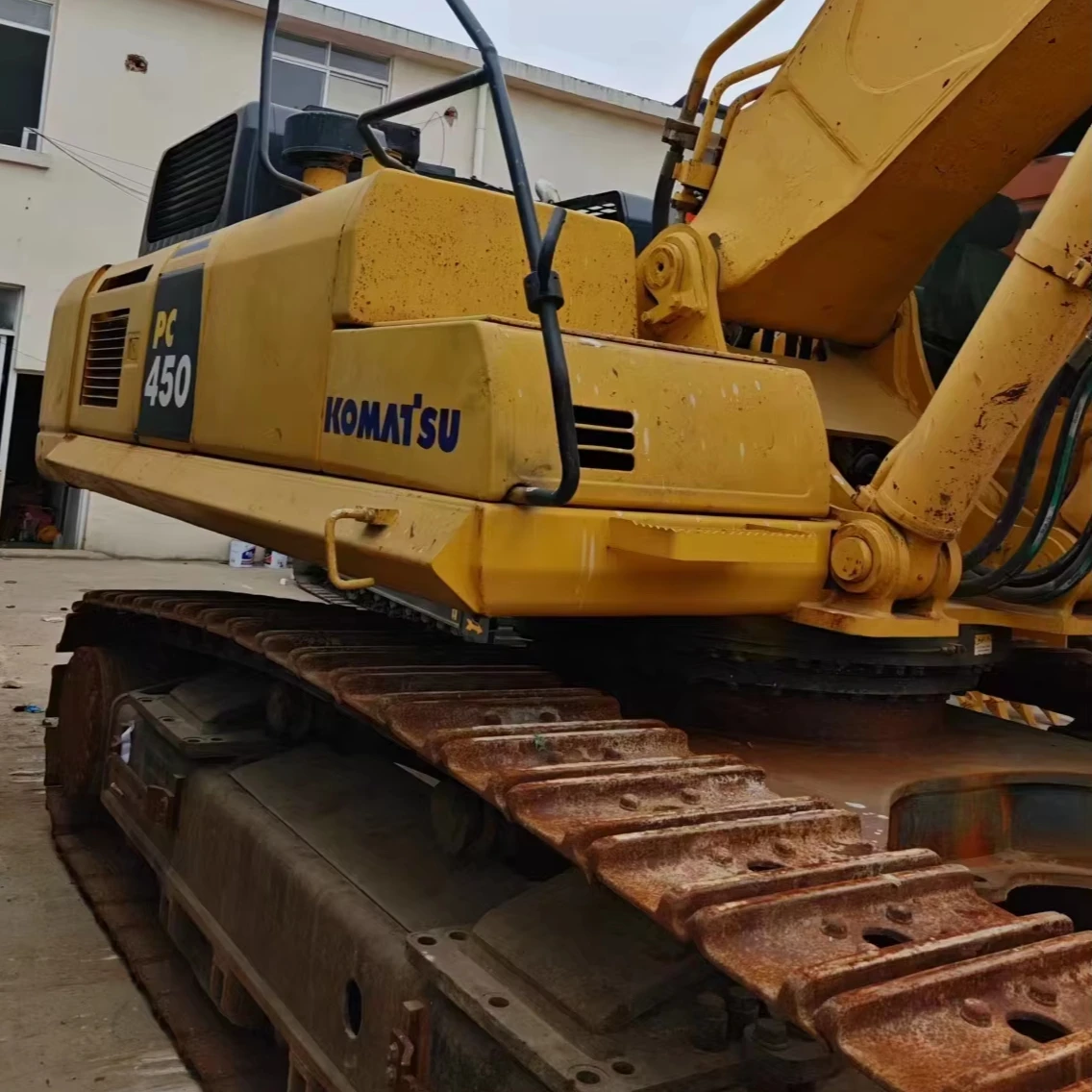 Used Excavator Komatsu 450-8 ORIGINAL color Japan Made Year 2014 construction machinery heavy equipment for use in mining