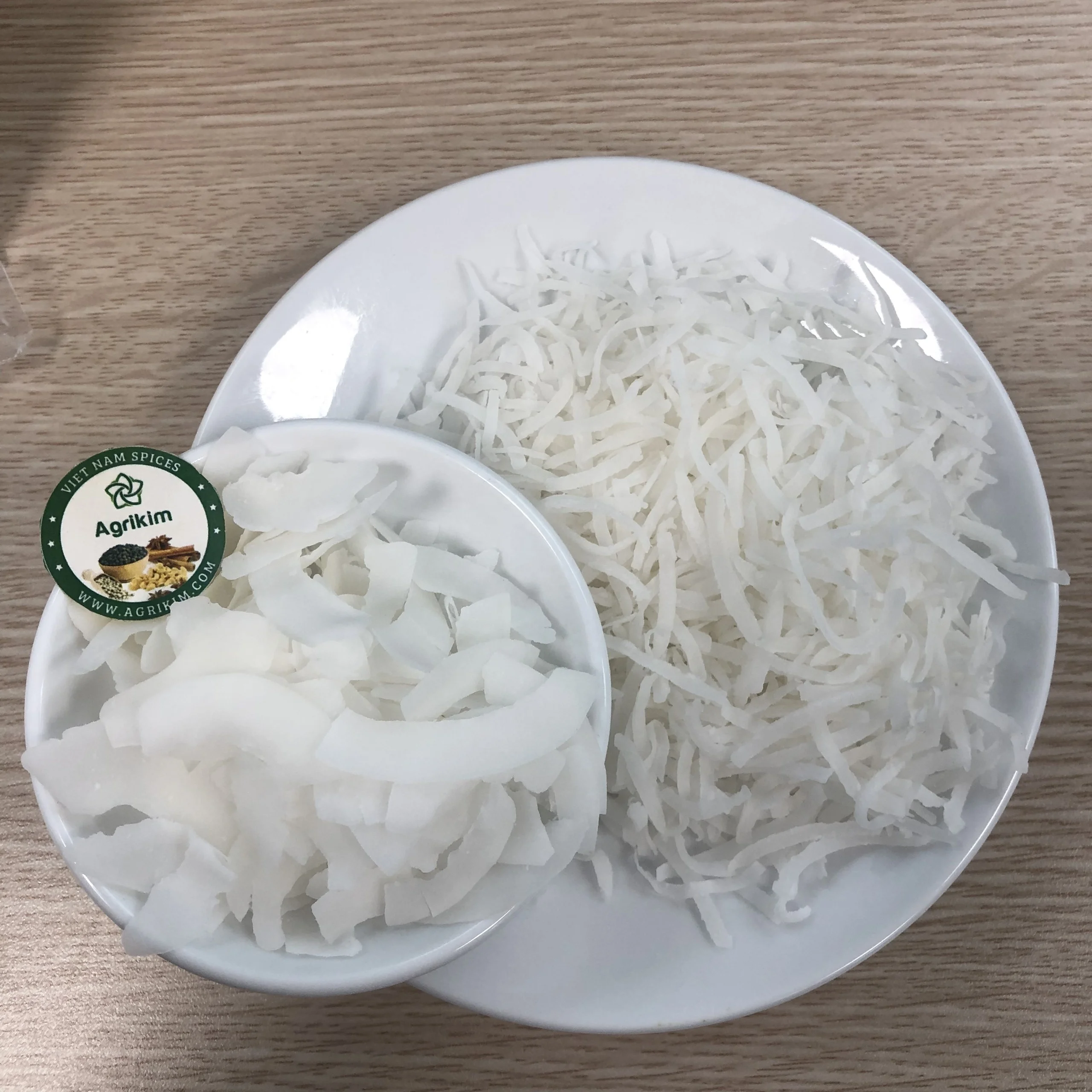 High Quality Desiccated Coconut Chip/Flake 60-65% Fat ISO Certified Dried Herb Spice Vietnam Raw Sliced Allspice +84363565928