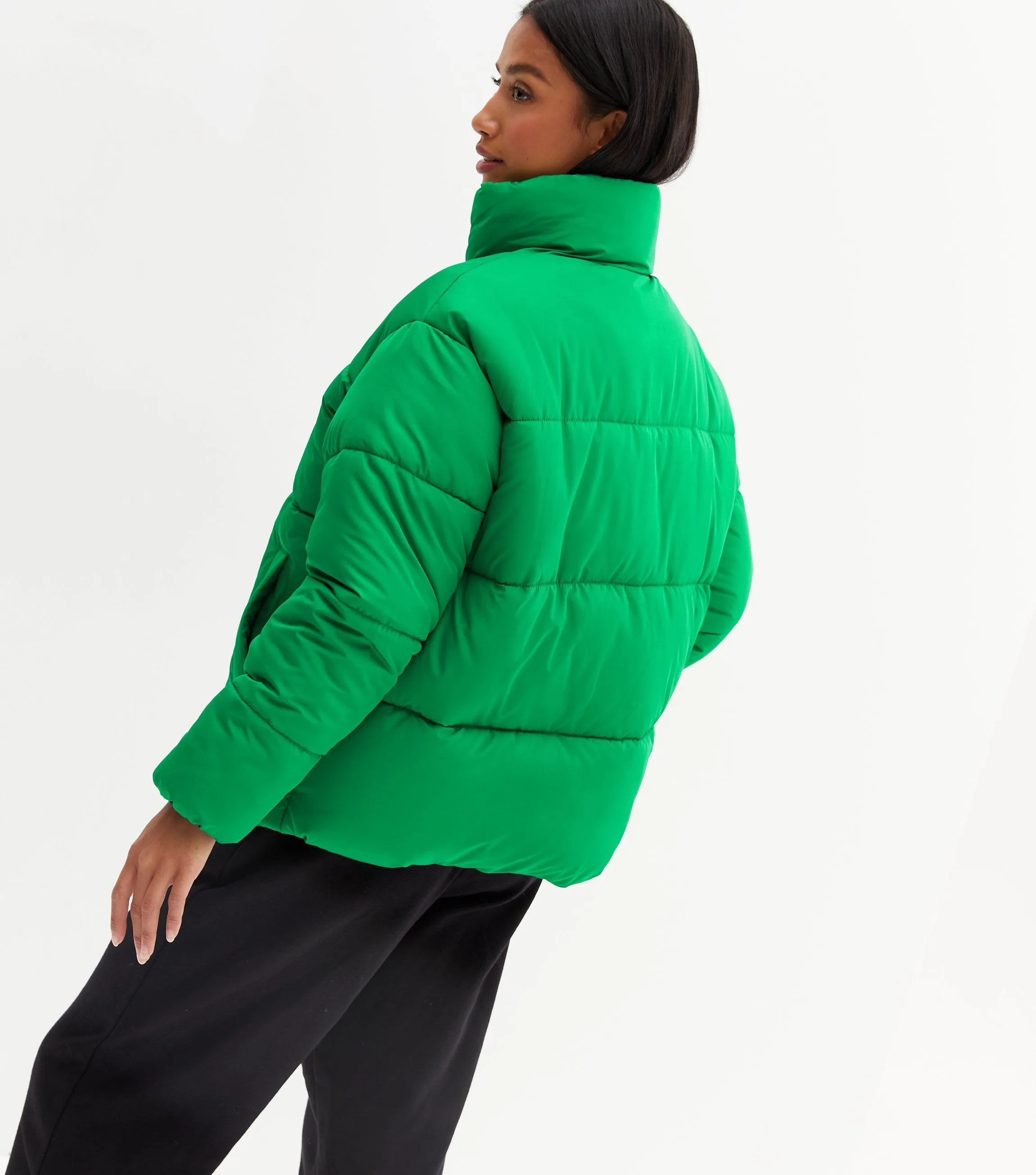 Oem Service Custom Made High Quality Black & Green Color Bubble Jacket Trending Latest Puffer Jacket