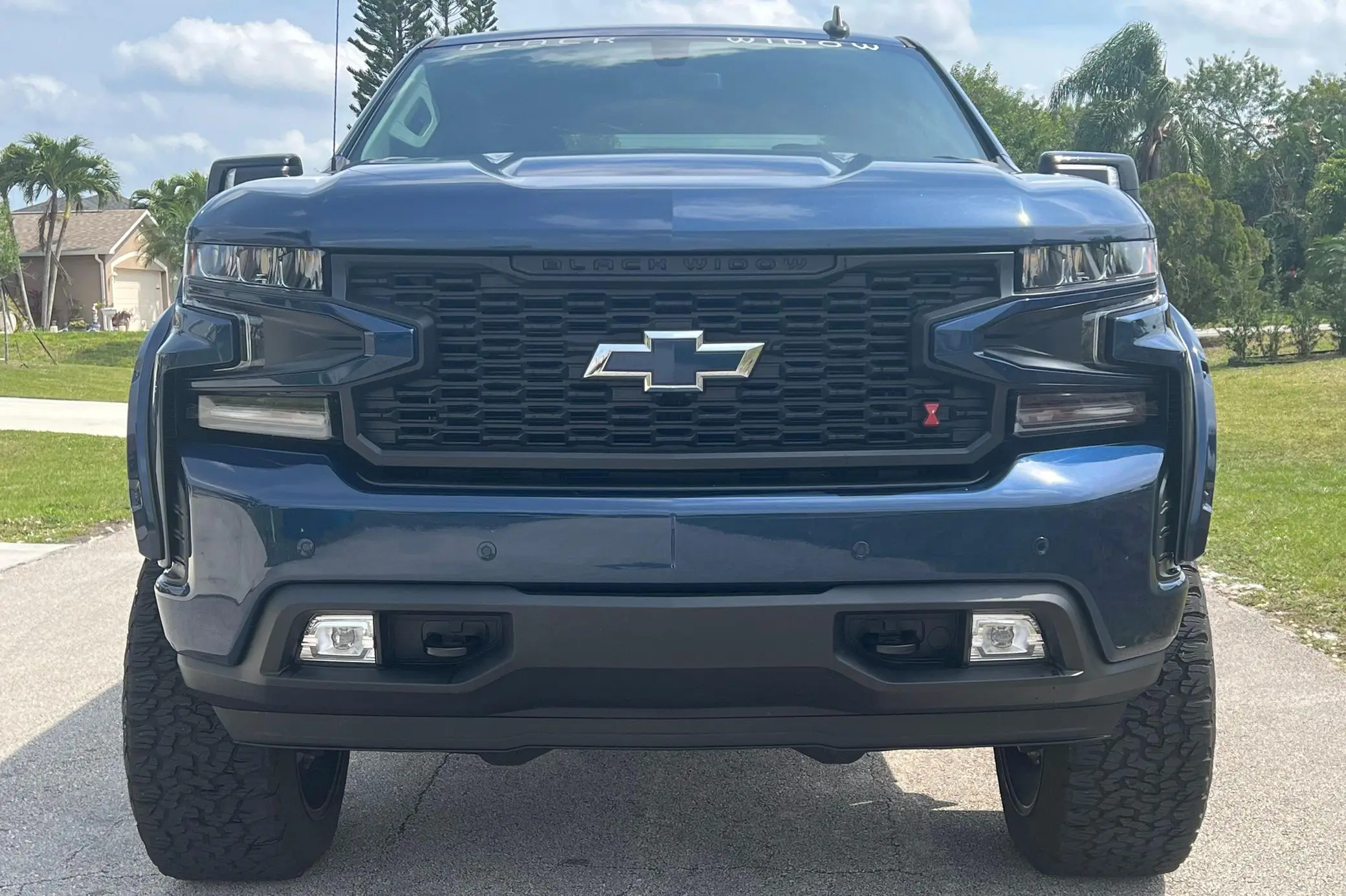 2022 Used Chevroleet Silveraado 1500 Limited Crew Cab R S T Black Widow 4x4 SUV Automatic Gearbox Leather Seats Panoramic R18