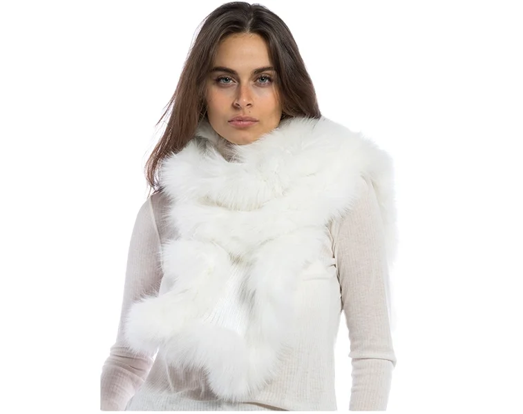 Best Italian Supplier For High Quality Knitted Woman Unisex Scarves With Real Fur For A Weekend Madeintaly