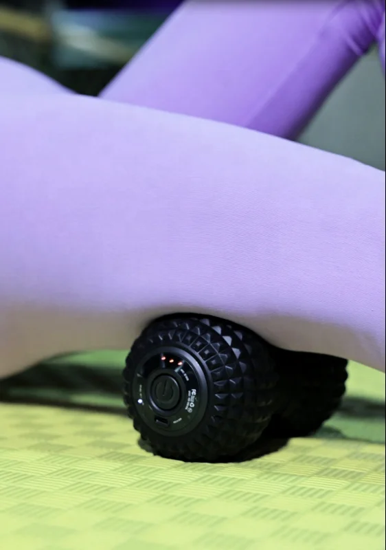 Deep Tissue Muscle Massage Roller yoga balls Electric vibrating peanut massage ball