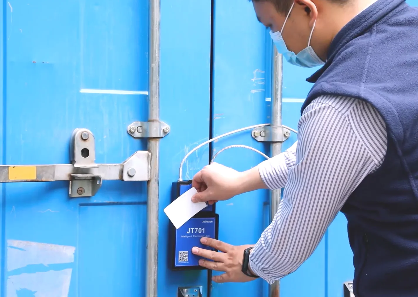 Jointech Jt701 Gps Device 4G Long Cables Can Van Track  Gps Tracking Container Padlock With Alarm