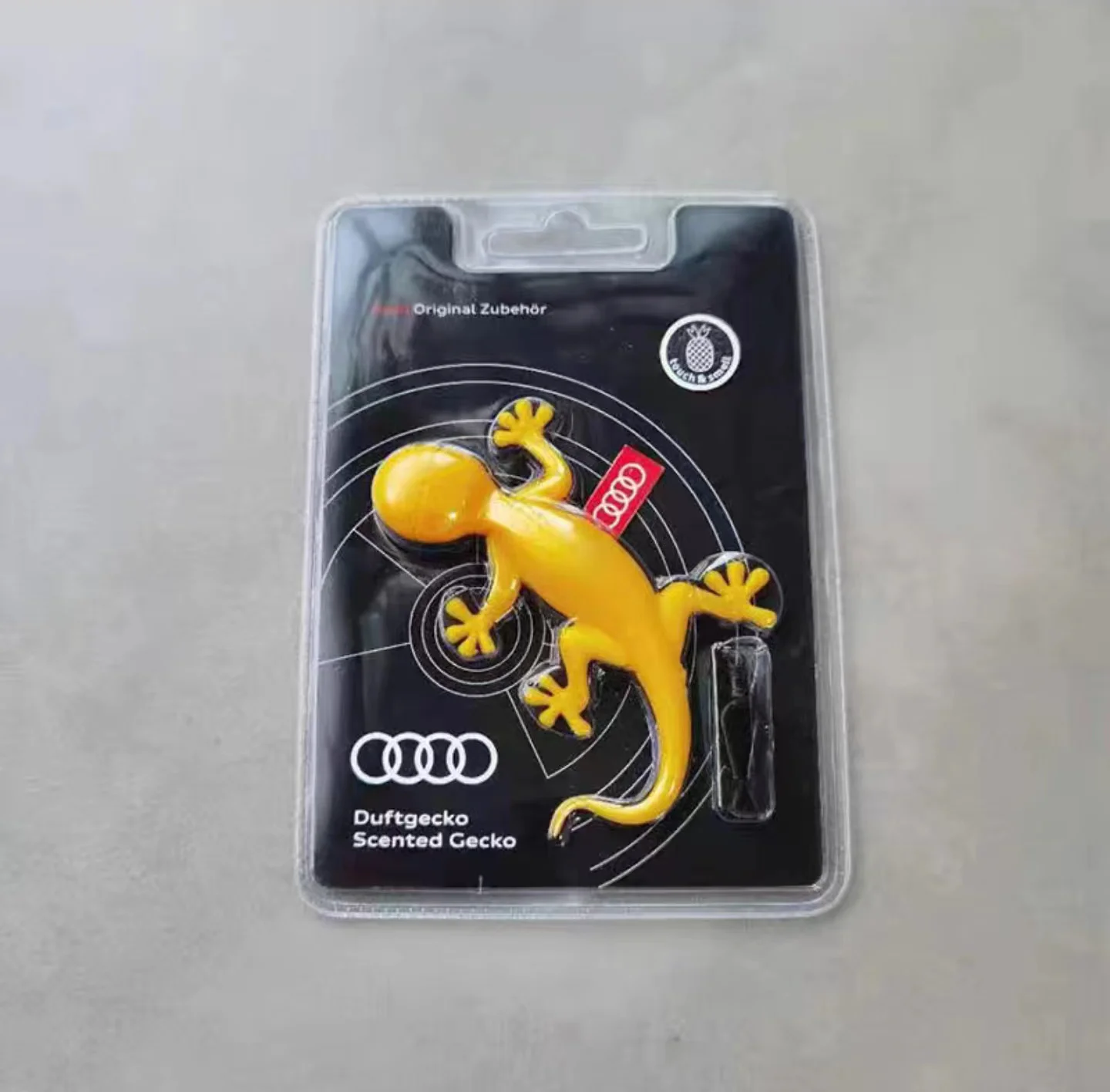 000087009T Car Air Conditioning Outlet Perfume For Audi A3 A4 A5 A6 A7 Q7 Q5 Q3 Benz  For VW Gecko Fragrance Air Freshener