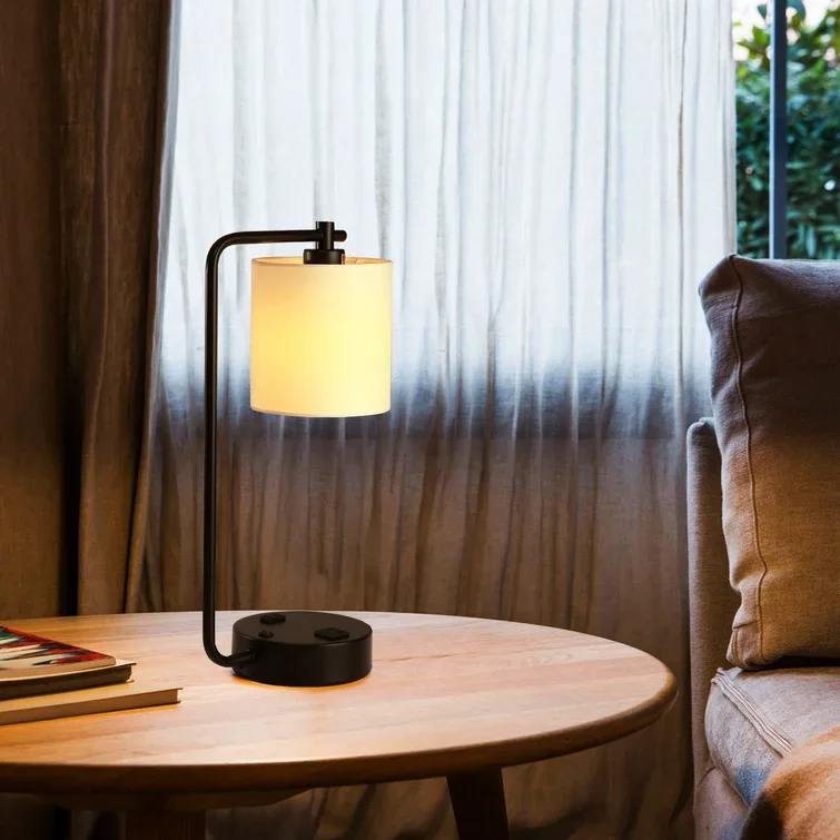 Handcrafted Home Hotel Decoration Table Lamp black coated wooden base metal body table lamp for home hotel bedside decor