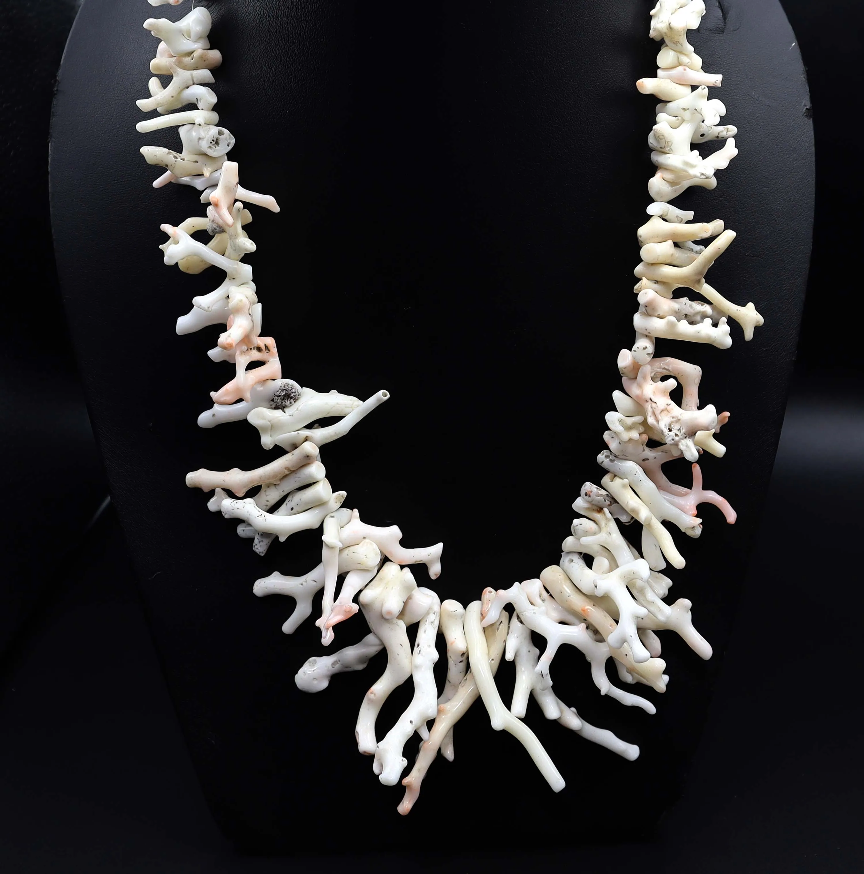 Japanese White Coral Necklace 18-Inch Polished Stick Beads Natural White Branch Jewelry for Party Featuring Pearl as Main Stone