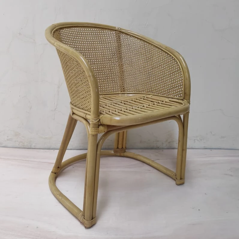Direct Price Rattan Wicker Chair with Arm with Natural Rattan Material