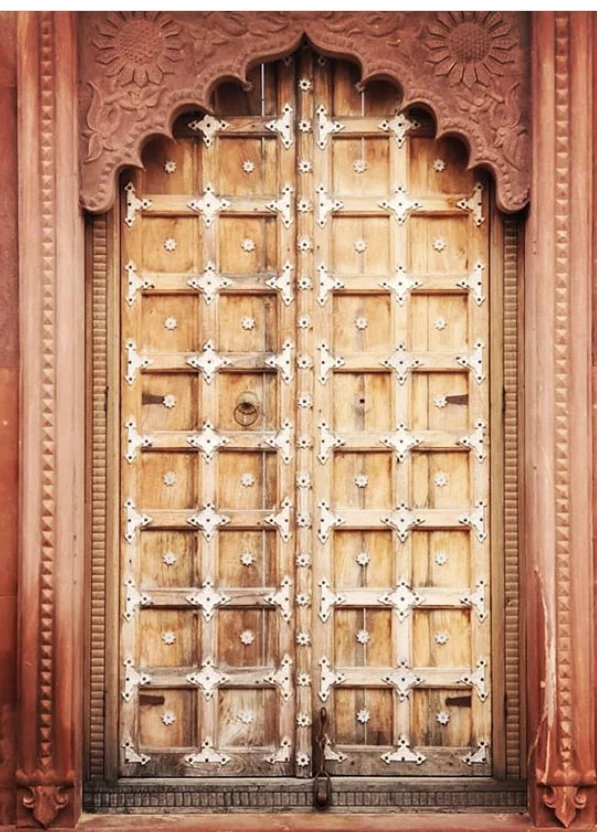 Wholesale High Quality Modern Luxury Vintage Door Furniture Indian Rustic Living Home Entrance Vintage Wooden Door Exterior Door