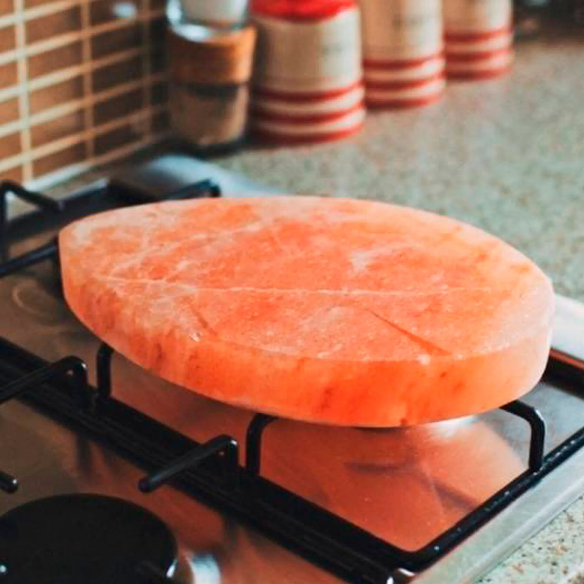 Himalayan Salt Cooking Slabes Plate Tiles 100% Natural Wholesale Cooking Slabes Salt Plate Rock Salt Plate Round Shape