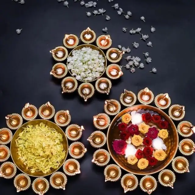 Цветочная декоративная чаша Urli набор 3 домашних Diya | Красивый декор Diwali медная Пуджа Свадебный Лебедь