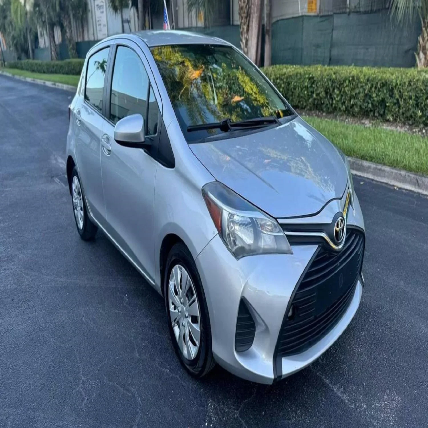 Использованный 2017 Toyota Ya-ris LE