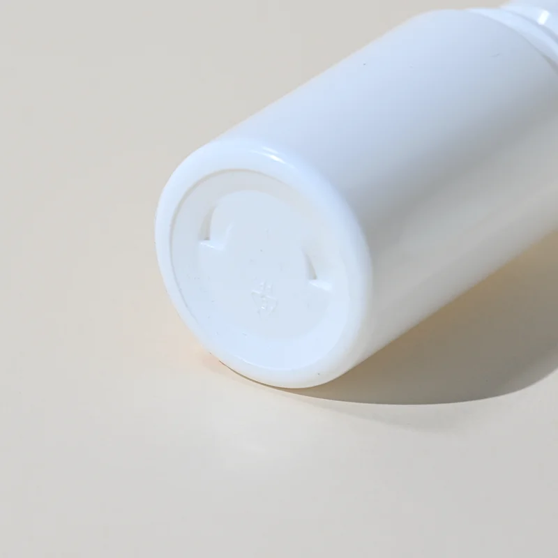 Kinpack 50ml Cylindrical Antiperspirant Ball Bearing Deodorant roll on Bottle Deodorant Plastic Ball Roller bottle