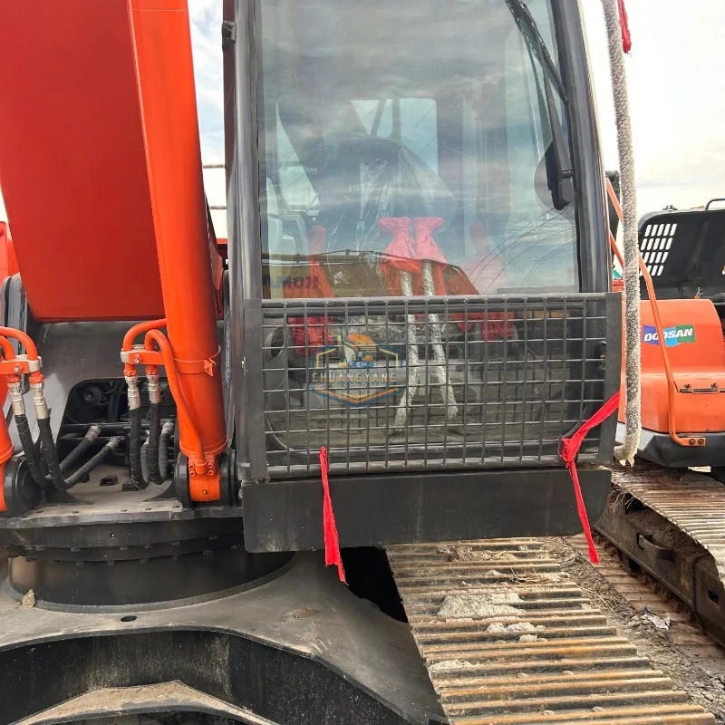 Original Hitachi ZX240-3 Excavator in Good Condition 130 135 160 Excavator with Isuzu Engine Pump Motor Bearing Low Price Sale