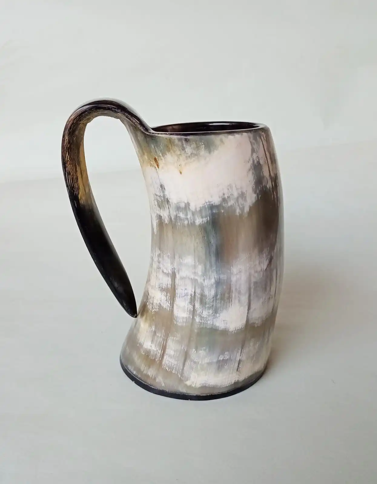 Natural buffalo horn mug viking drinking and beer mug hot quality with wood hand grip best selling  agate