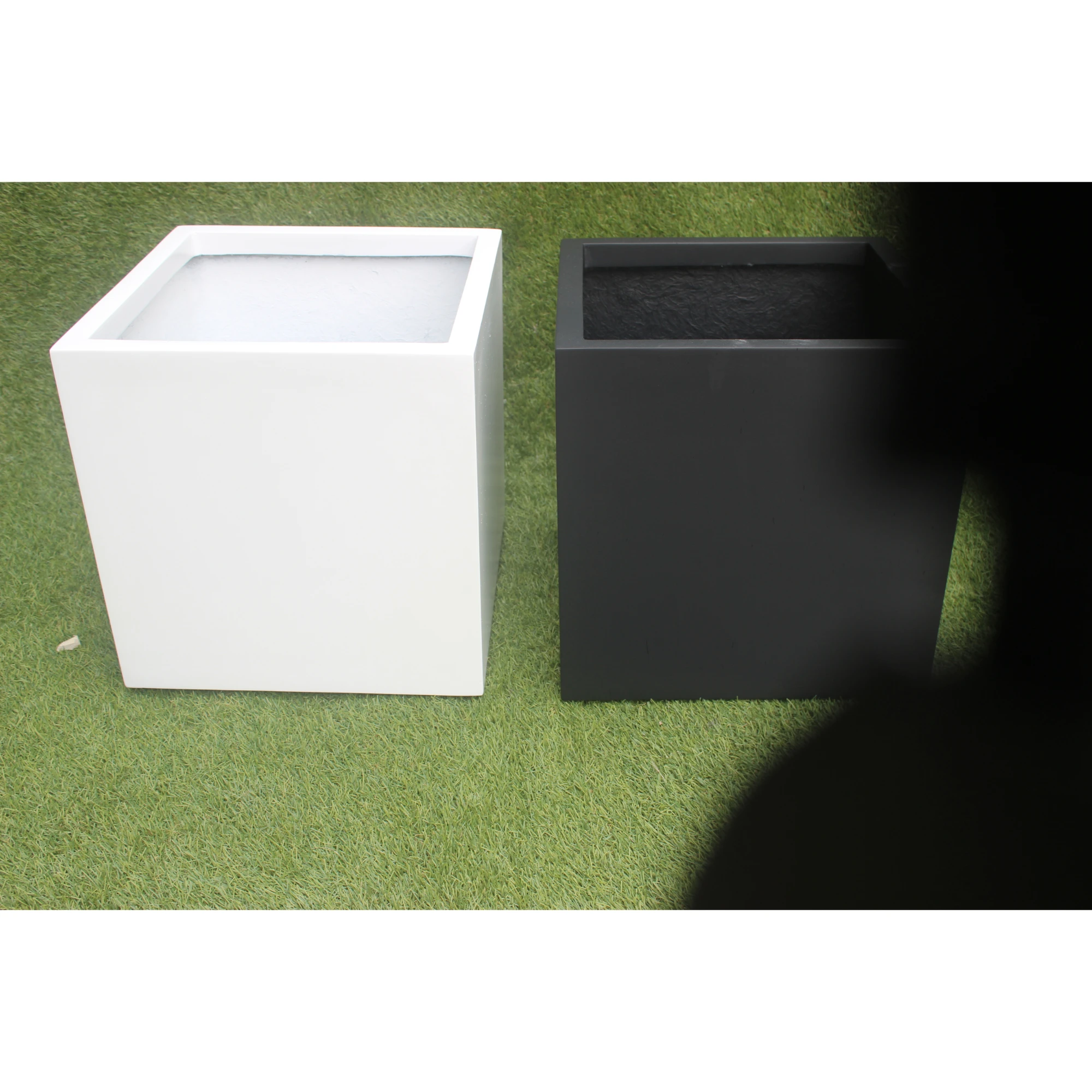 Cubeto Planter New classy Modern look FRP Resin Black Square Fiberglass Planter Pot used home hotel mall office airport