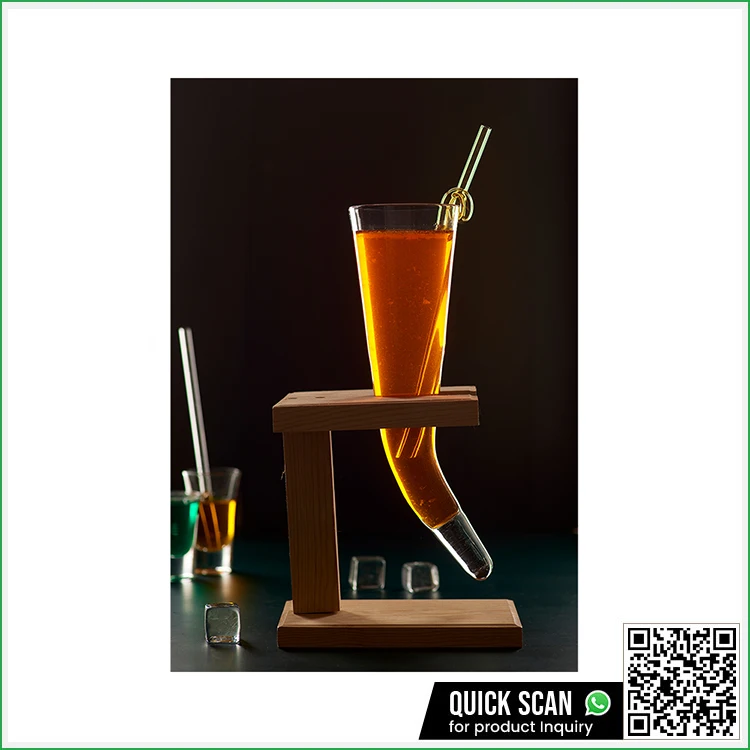 New Design Fancy Horn Glass Luxury Drinking Glassware Available in Different Sizes and Shapes