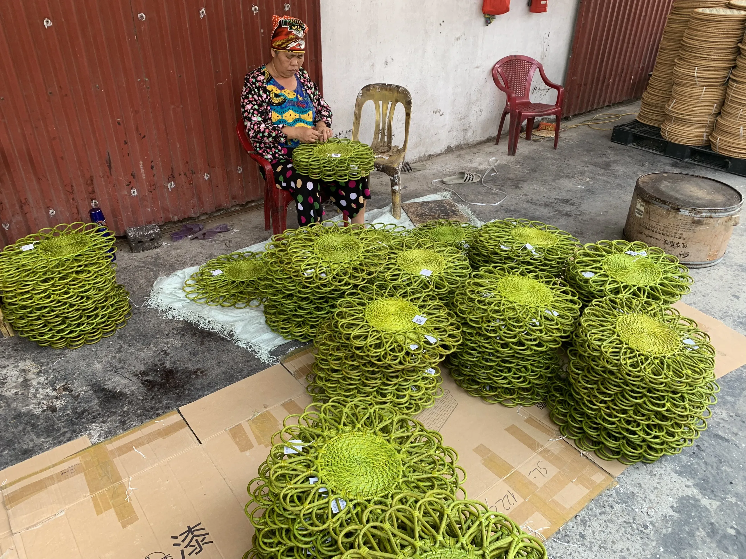 Vietnam Direct Manufacturer Charger Plate For Christmas Mats For Wedding Modern Pads Pads For Home Wall Hangings Decoration