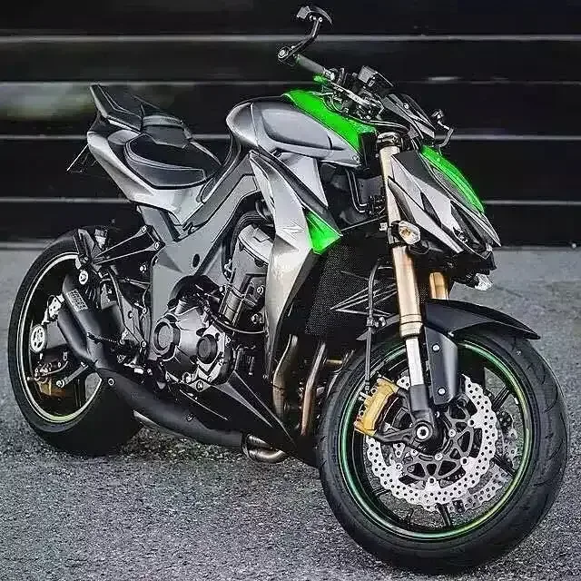 Discount sales 2022 KAWASAKIS Z1000 ABS Sportbike