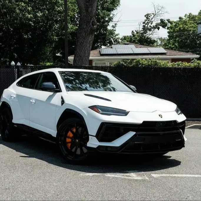 Использованный 2024 Lamborghini Urus S AWD