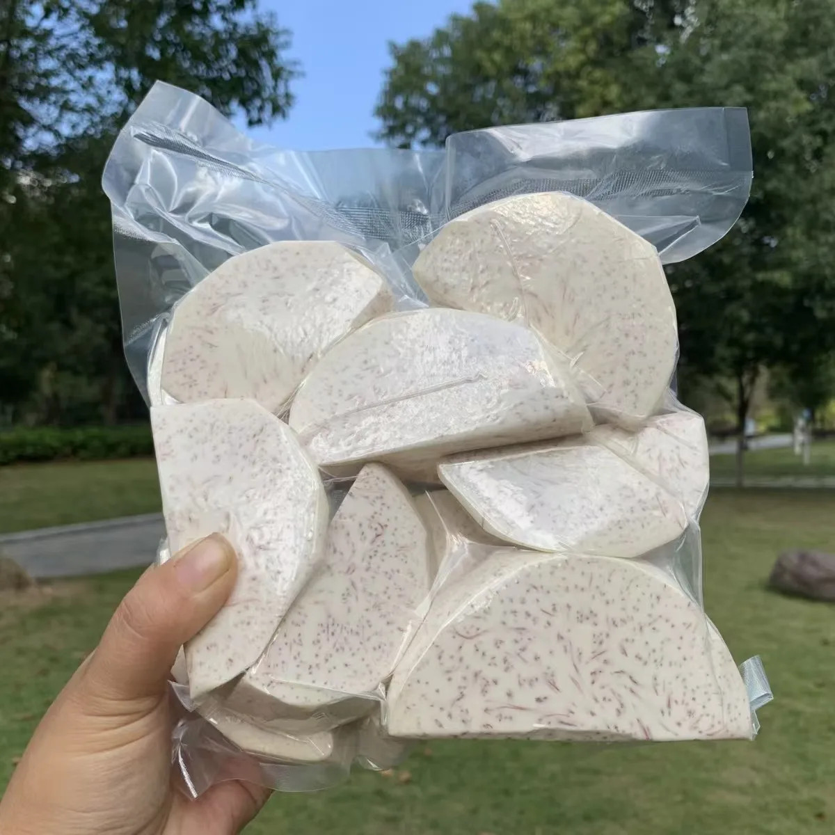 Hot selling fresh taro cubes in China, healthy organic taro
