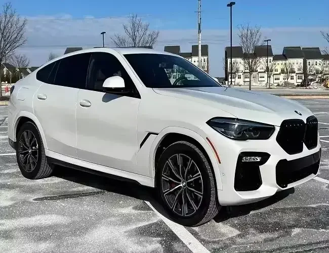 Подержанный автомобиль 2021 B MW X6 xDrive40i