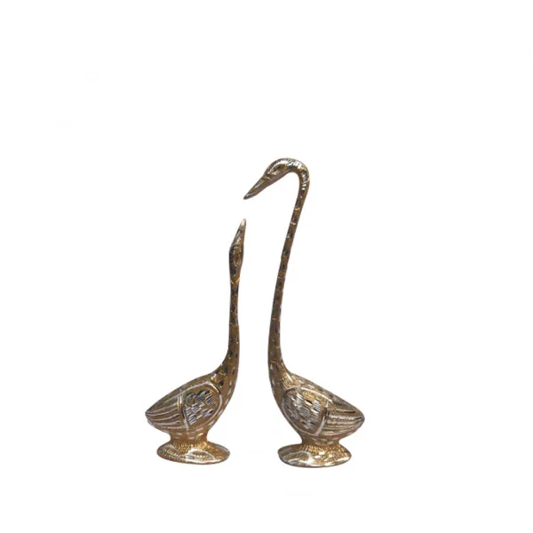 Custom various series Metal swan figurine  Showpiece table centerpiece and car ornament table top decore