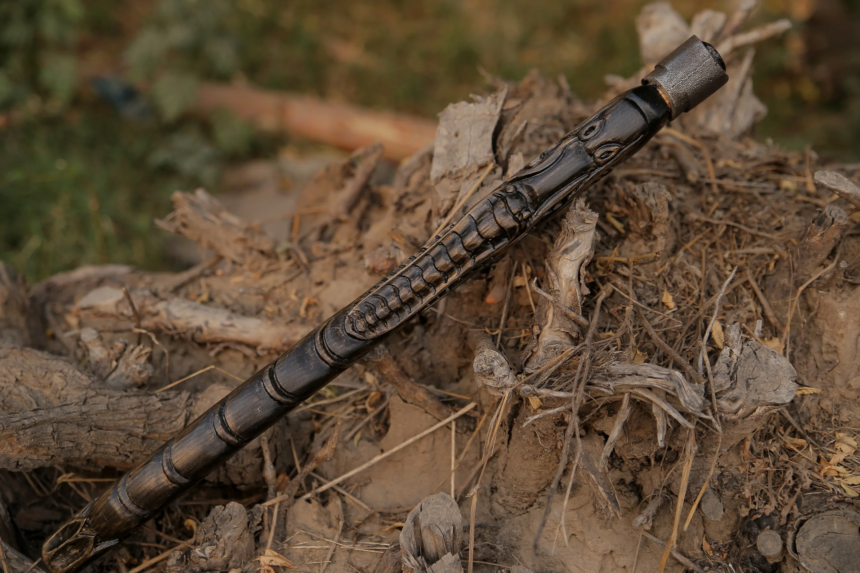 Hot Selling High Quality Viking Axes Hand Forged Engraved Handle High Carbon Steel Etched Blade Camping Tomahawk Hatchet Axe