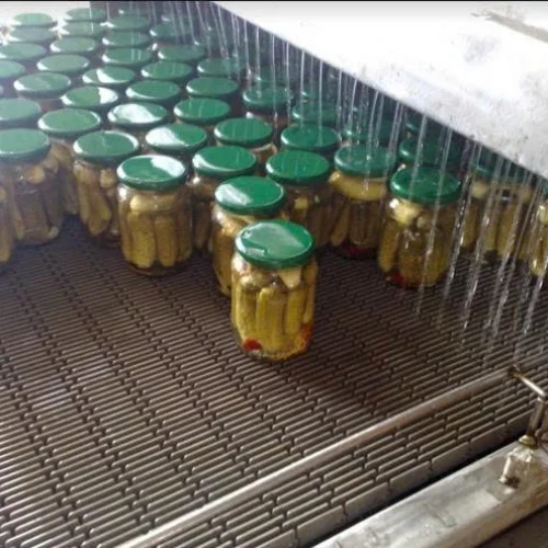 Лидер продаж Вьетнам производит консервированные продукты из огурцов