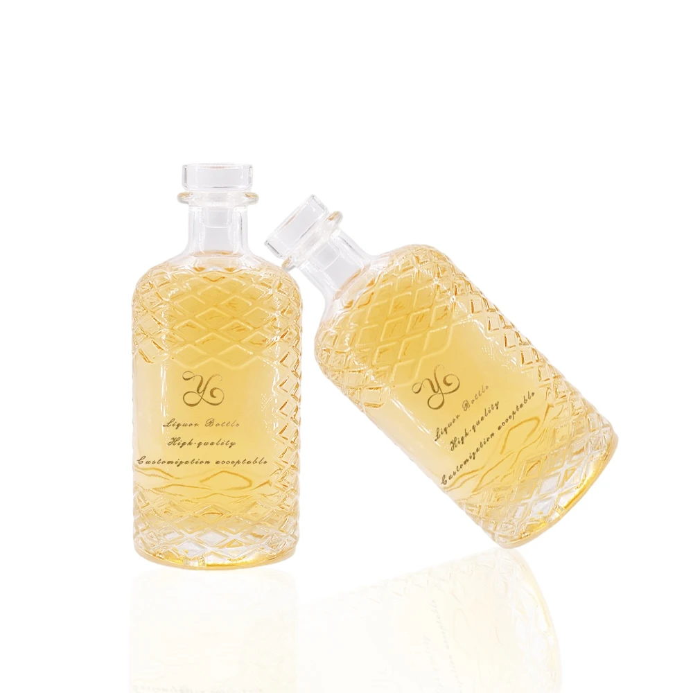 China Manufacturer Luxury Vodka Empty Glass Liquor Bottle