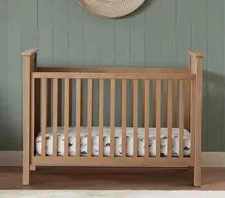 TNT Solid Wood Baby Crib Convertible to Wooden Crib for Hotel School Bedroom - Modern Design Safe Environmentally Friendly