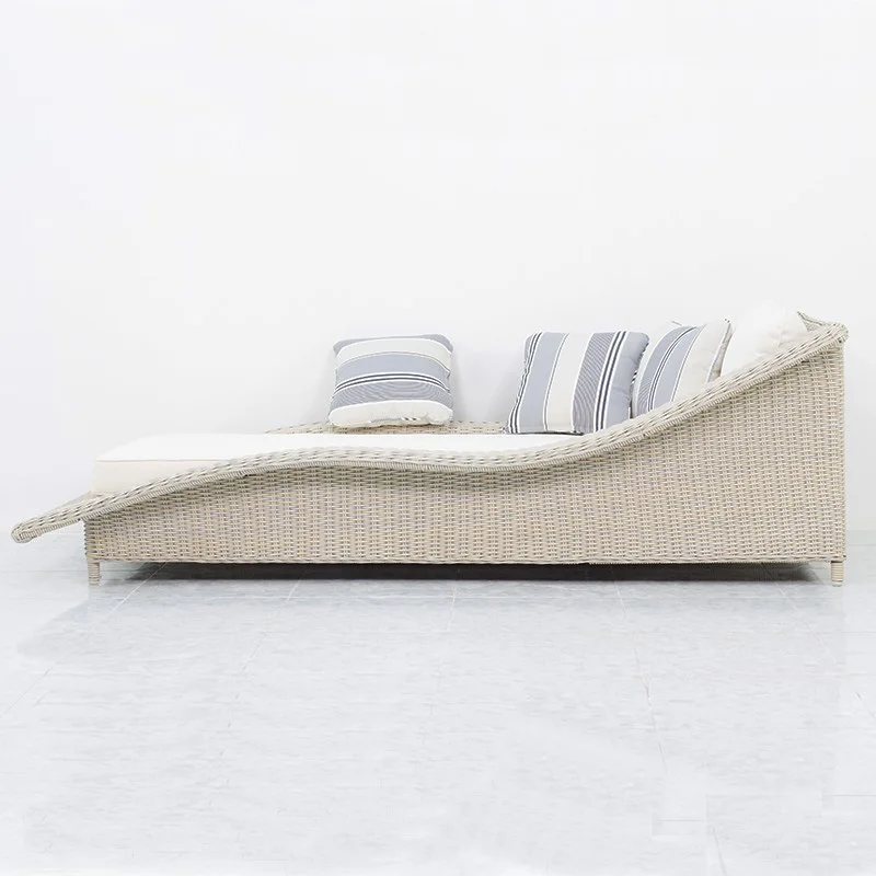 PRSB-027 Outdoor Beach Swimming Pool Rattan Wicker Lounge Chair Sunbed Customized Modern Furniture Color Feature