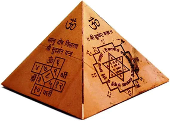 Handicraft Vastu Copper Pyramid with Syllable Mantra Shri Kuber Featuring Ganesha Statue for Vaastu Dosh Nivaraan